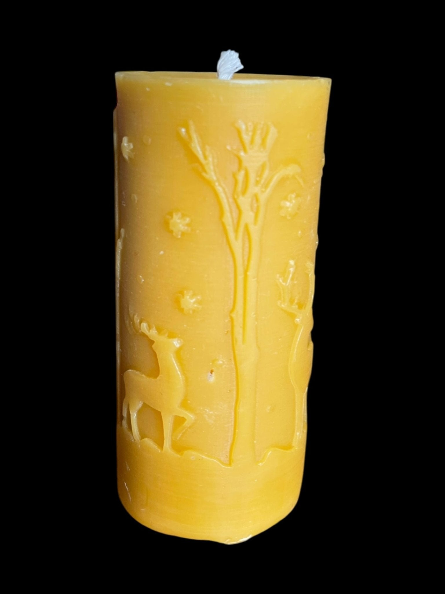 130g Christmas Scene Beeswax Candle – 19 Hour Burn - Non - Toxic - Mêl Llŷn