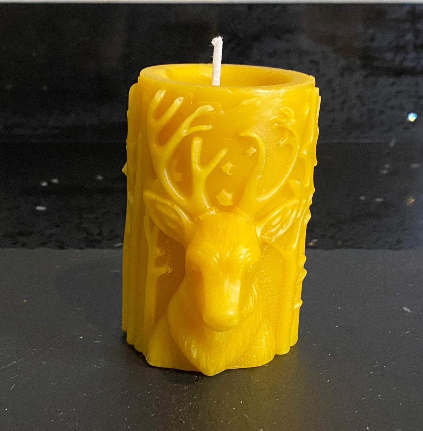 “Rudolph y Nos” – Festive Pillar Candle - Mêl Llŷn