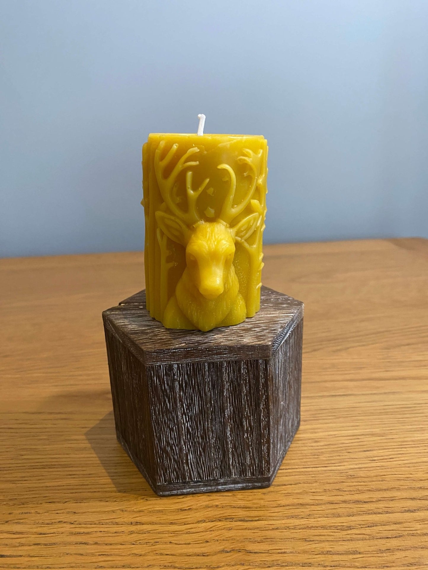 “Rudolph y Nos” – Festive Pillar Candle - Mêl Llŷn