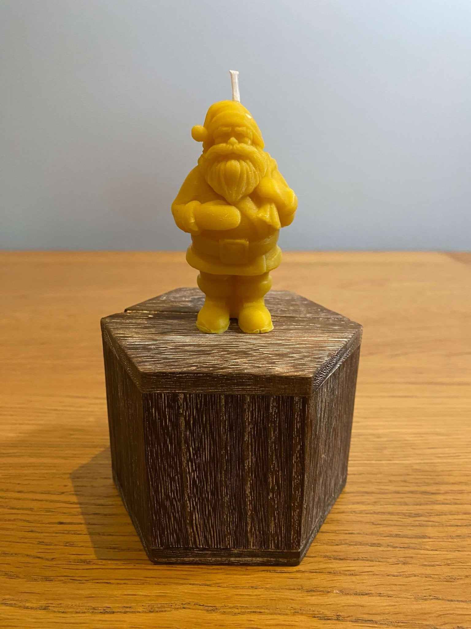 Father Christmas Beeswax Candle - Mêl Llŷn