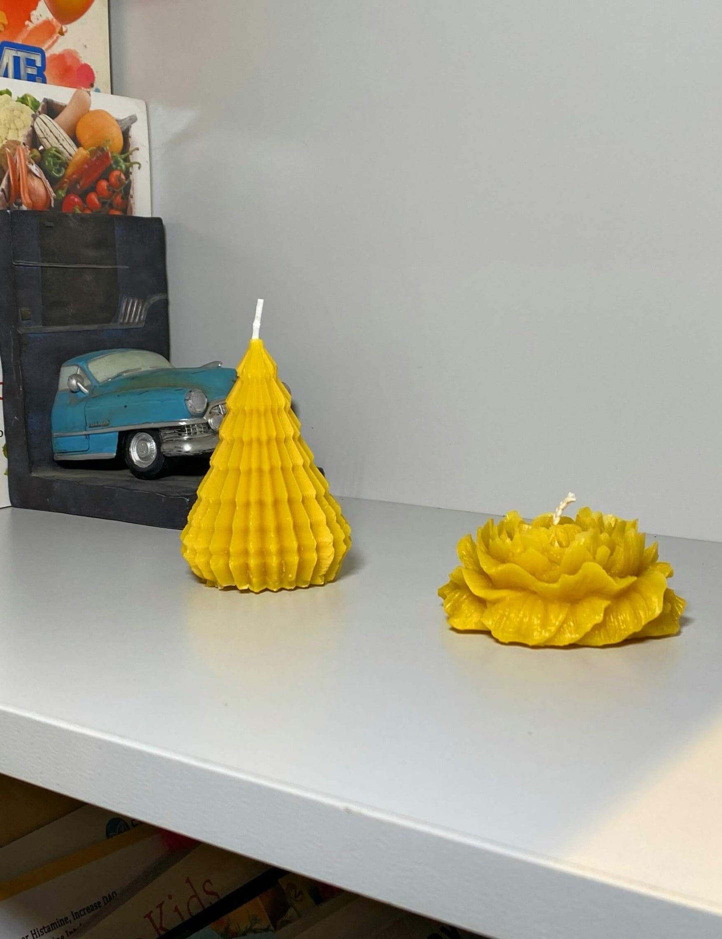 Natural 100% Beeswax Tree Candle – Pure Welsh Beeswax, Handmade, Clean Burning, Non - Toxic, Contemporary Christmas Candle, Unique Gift, Made in Wales - Mêl Llŷn