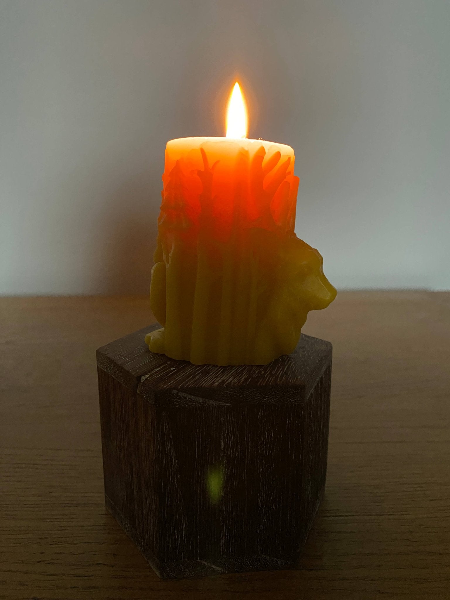 “Rudolph y Nos” – Festive Pillar Candle - Mêl Llŷn
